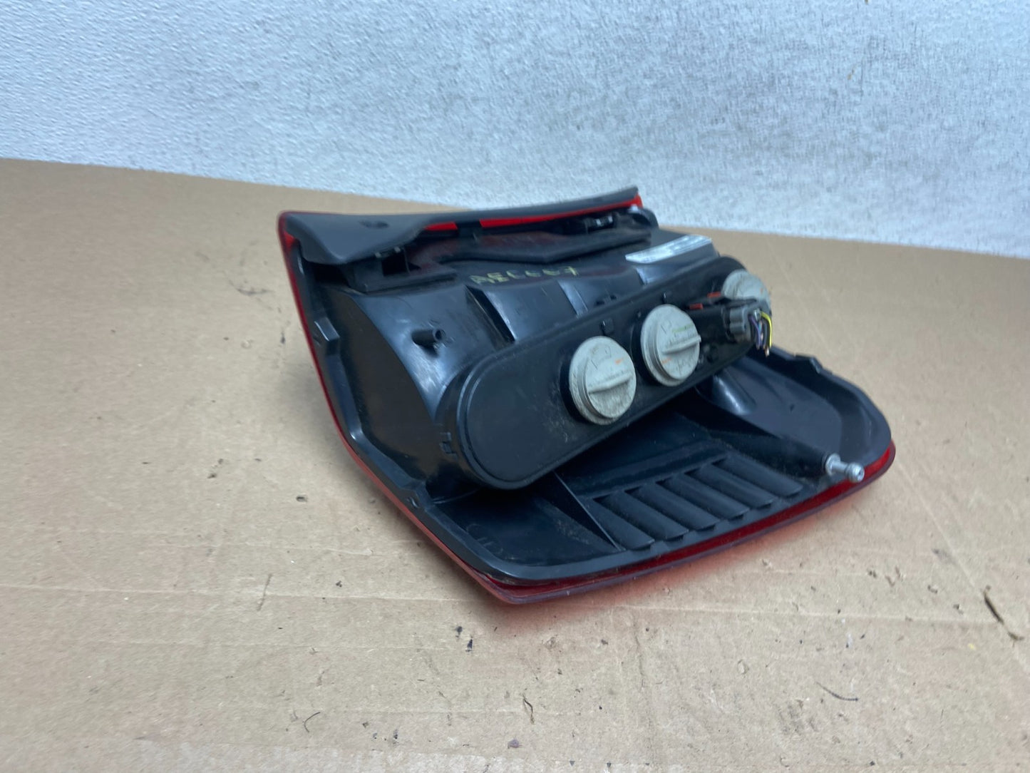 1999 - 2004 Jeep Grand Cherokee WJ Left Driver Lh Tail Light TYC AE6007 DW4