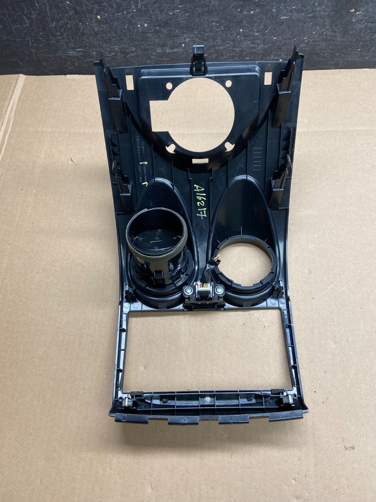 2011 2012 2013 Nissan Rogue Dash Upper Center Radio Bezel Trim AI6217 DG3
