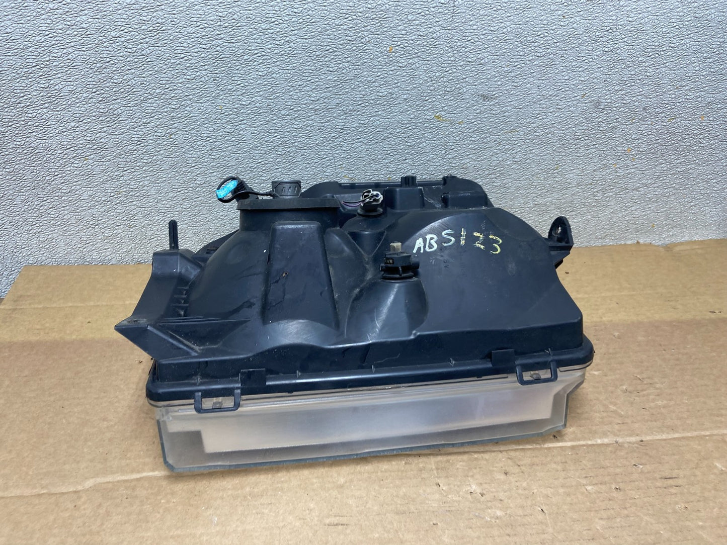 2008-2014 Ford Econoline E150 E250 E350 Left Driver LH Headlight OEM AB5123 DW4