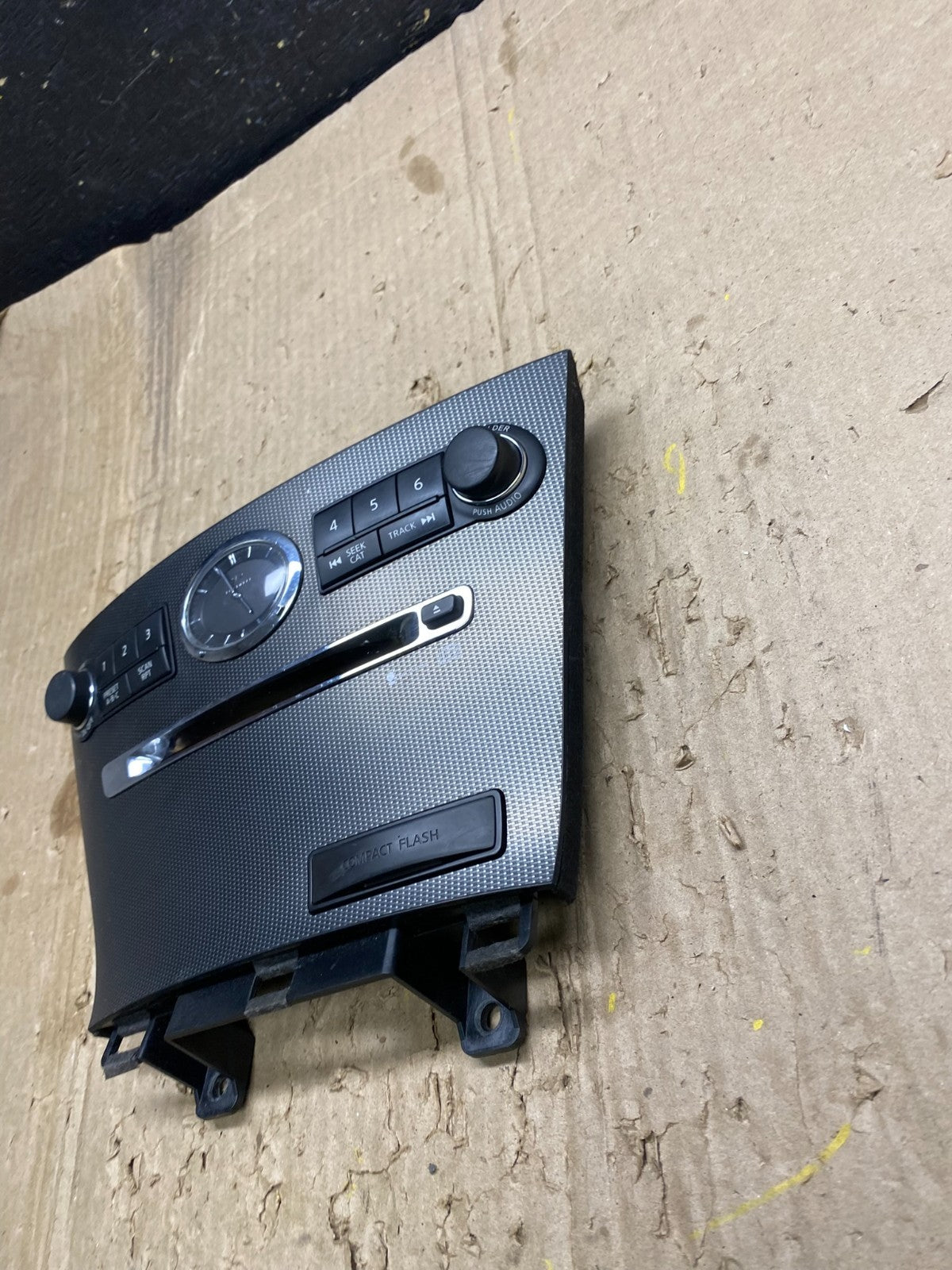2008 2009 2010 Infiniti M35 Radio Clock Control Panel Plate X6295 DG2