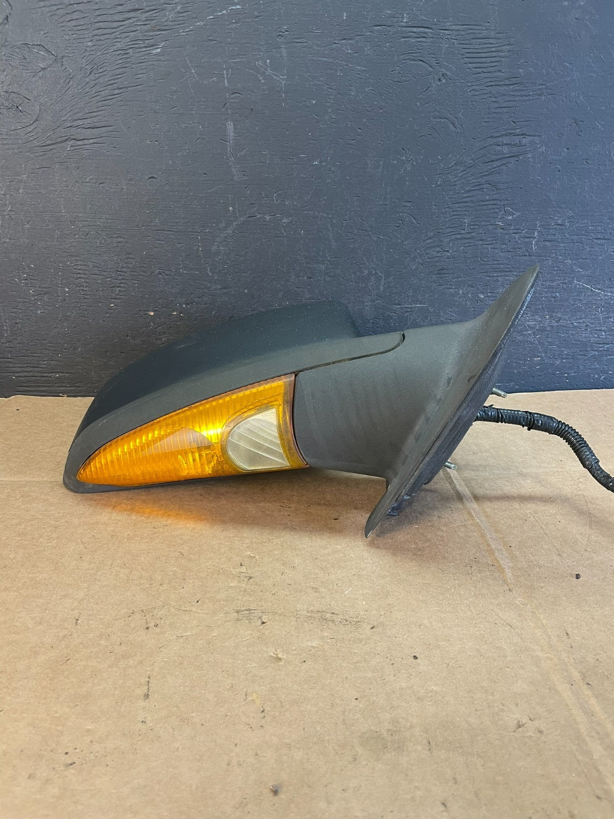 2003-2006 Ford Expedition Right Passenger Side View Door Mirror AE0956 DW3