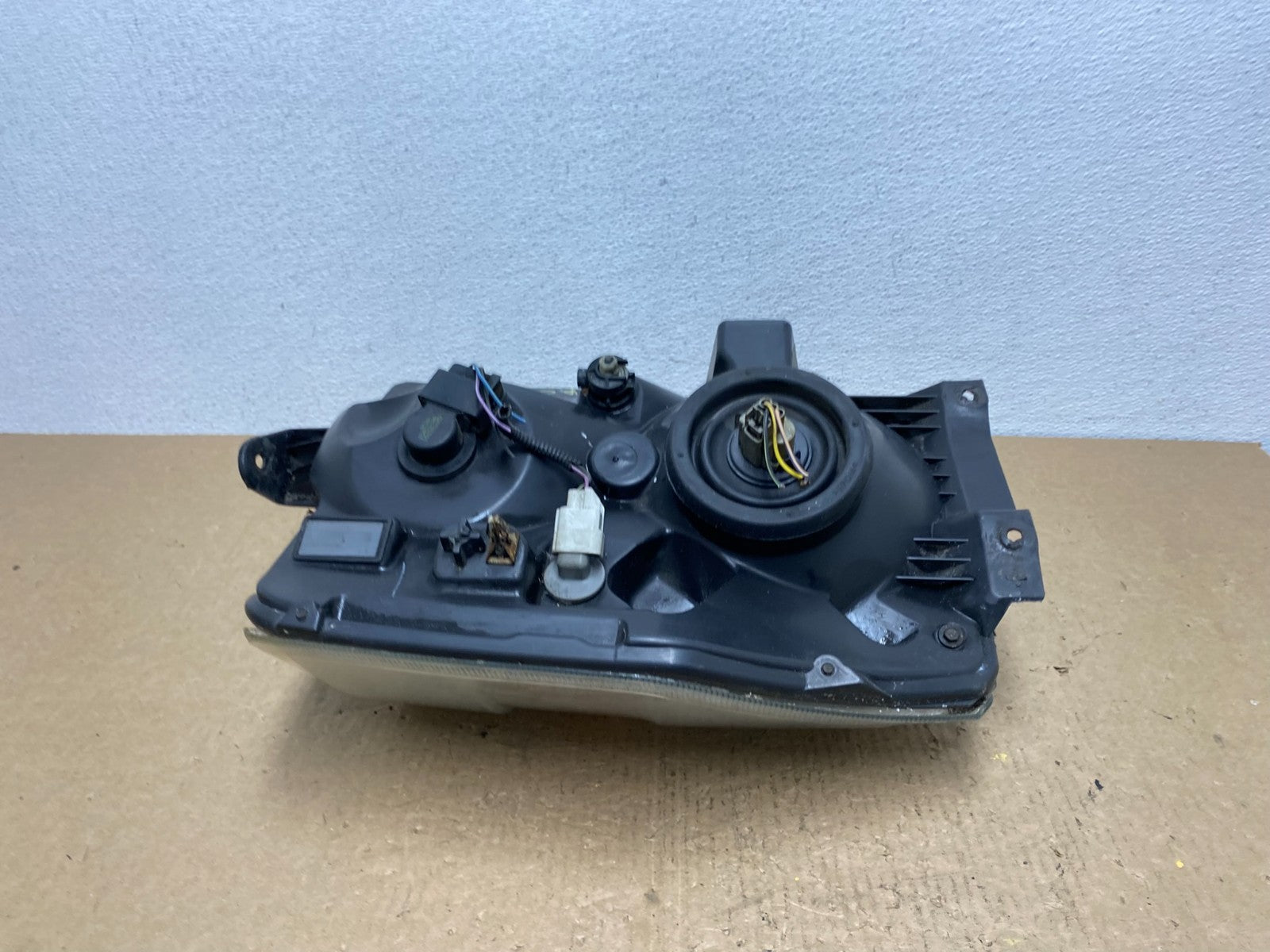 2008-2014 Ford Econoline E150 E250 E350 Left Driver LH Headlight OEM AC1601 DW7