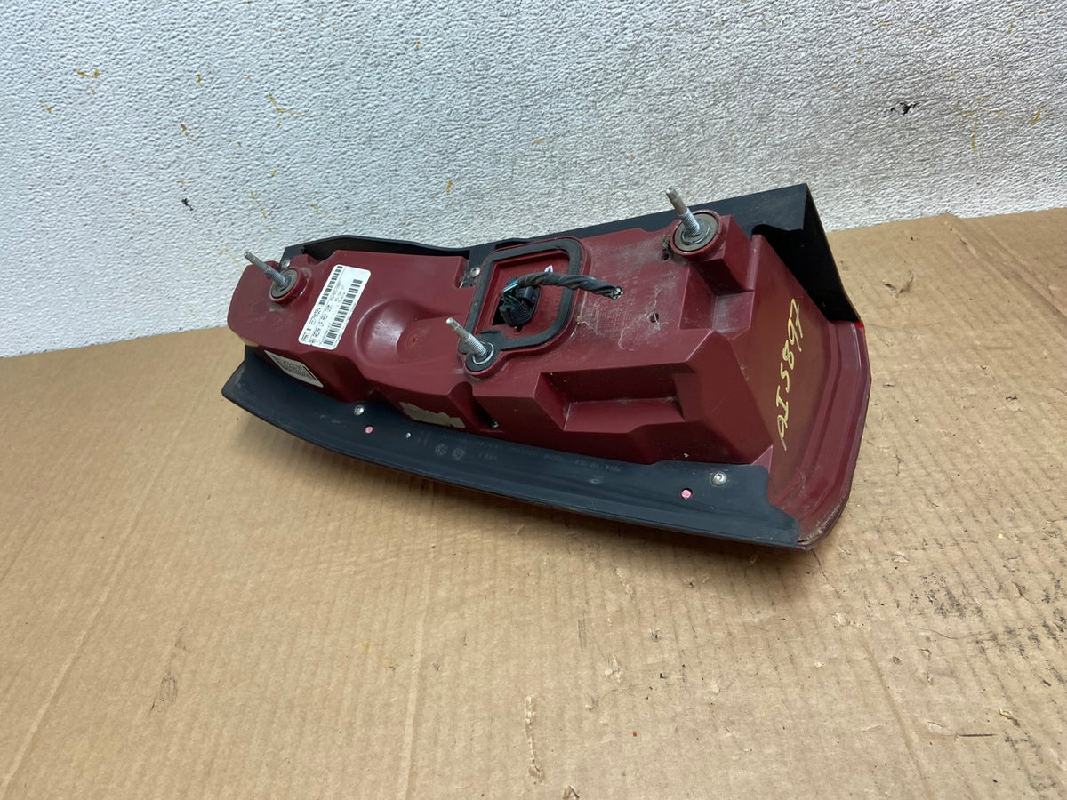2005 2006 2007 Cadillac STS Right Passenger RH Side Tail Light AI5897 LK5