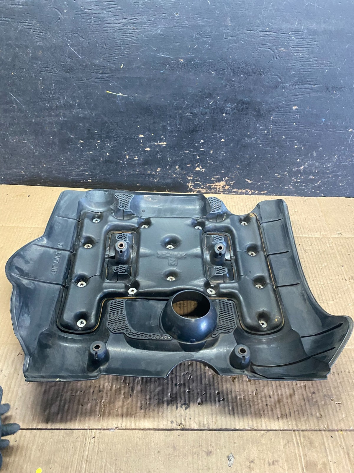 2006 to 2008 Kia Sedona V6 3.8L Engine Motor Cover t6773 DG4