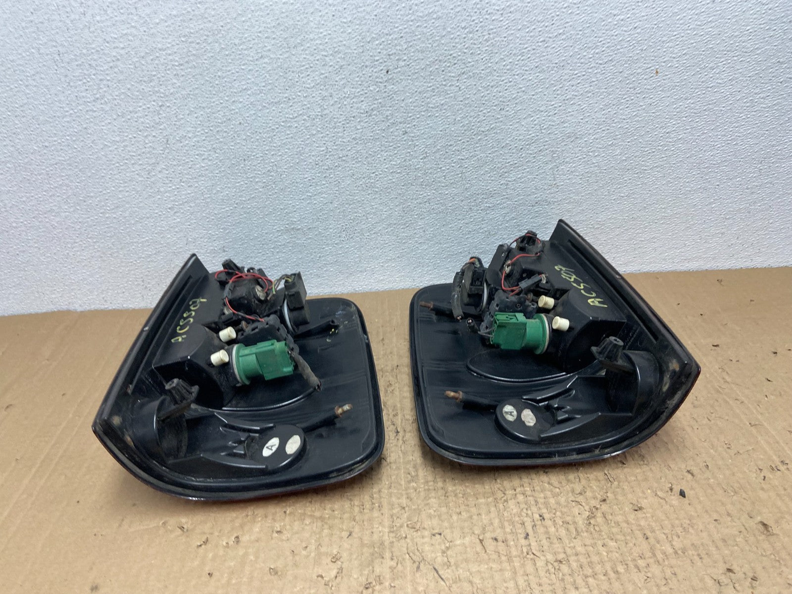 2004 to 2008 Ford F150 F-150 Left+Right Side Tail Light AC55078