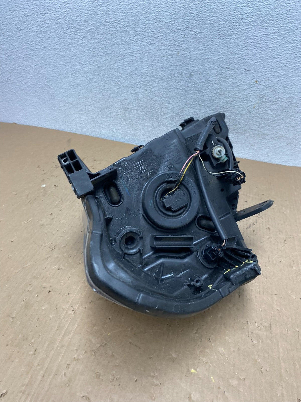 2008 to 2012 Nissan Versa Headlight Right Passenger Rh Side AD8761 DW9
