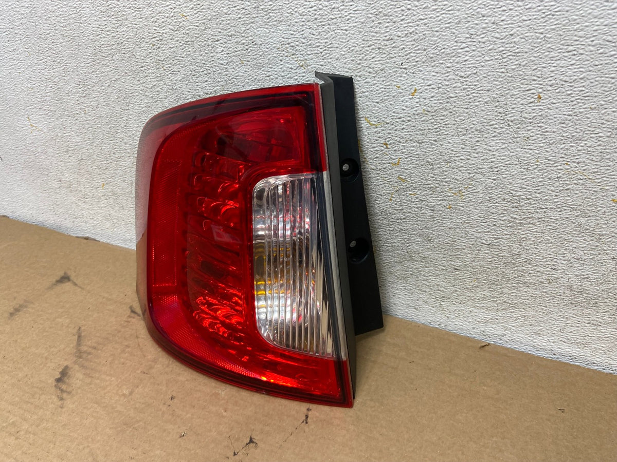 2011 2012 2013 2014 Ford Edge Tail Light Left Driver Lh Side AH4492 LK2