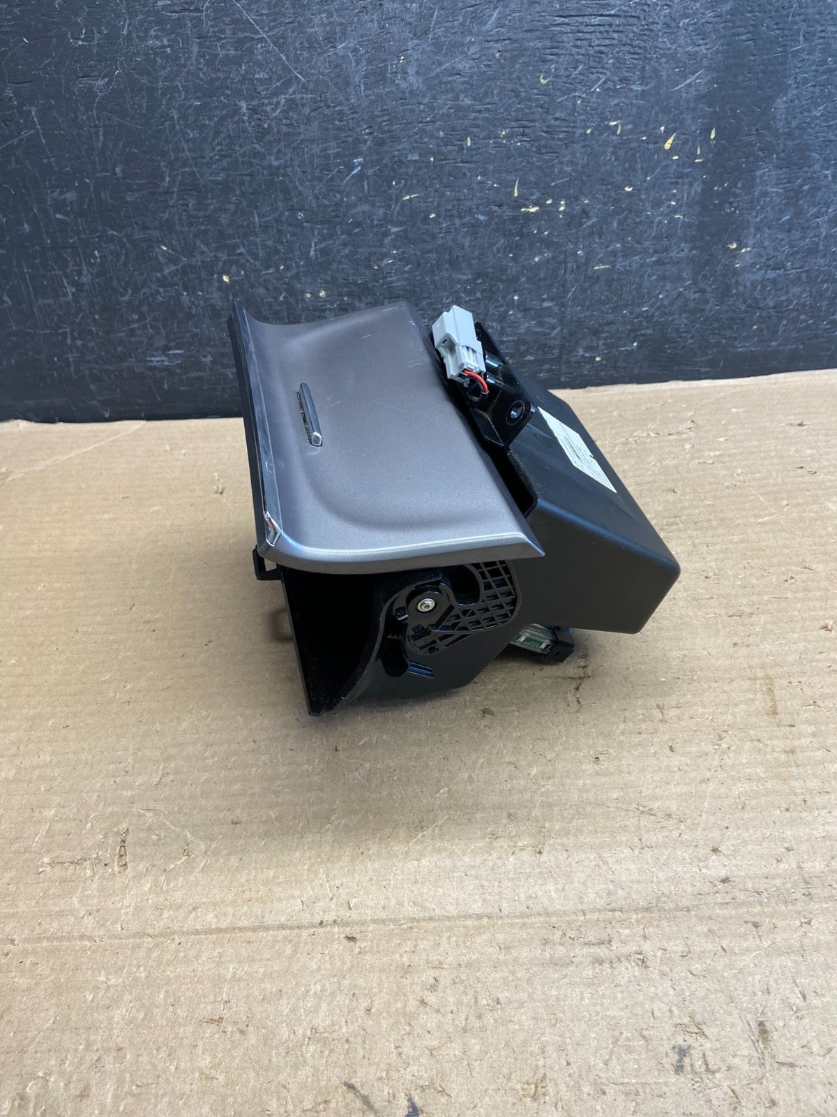 2014 2019 Jeep Grand Cherokee Dashboard Storage Compartment Ash Tray AH3967 PS2