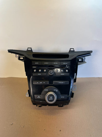 2011 to 2013 Honda Odyssey Radio AM/FM Control Panel AG2983 DG0