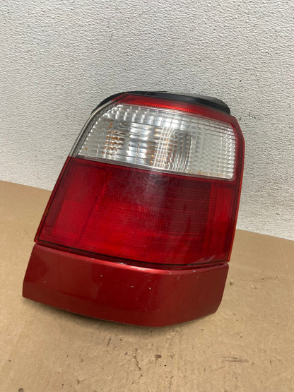 2001 - 2002 Subaru Forester Right Passenger RH Side Tail Light AE6067 LK0
