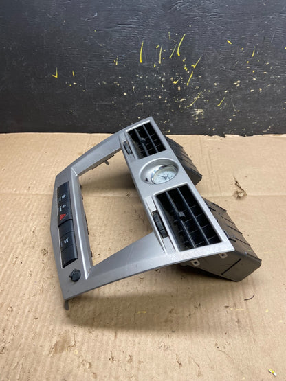 2007 2010 Chrysler Sebring Center Dash Radio Clock Bezel Trim Panel Oem y5420 DG2