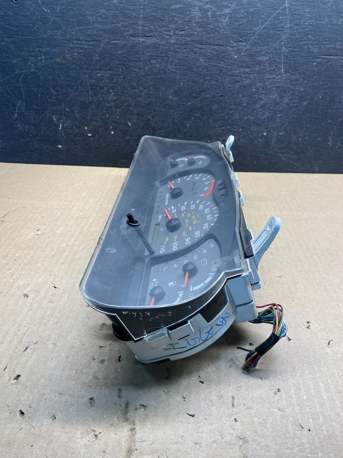 2001 to 2004 Toyota Sequoia Speedometer Insrument Gauge Cluster ag9383 DG2