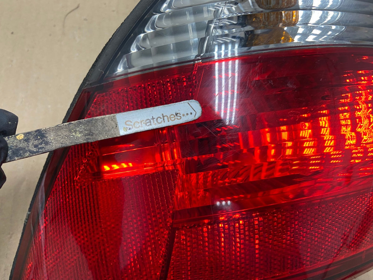 2003 2004 2005 2006 Lincoln Ls Left Driver LH Tail Light AH3023 LK3