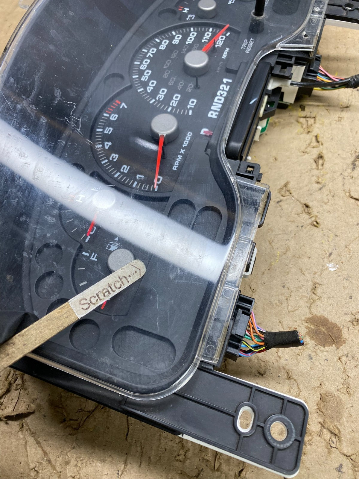 2004 to 2005 Ford Explorer Speedometer Cluster Gauge U5575 DG1
