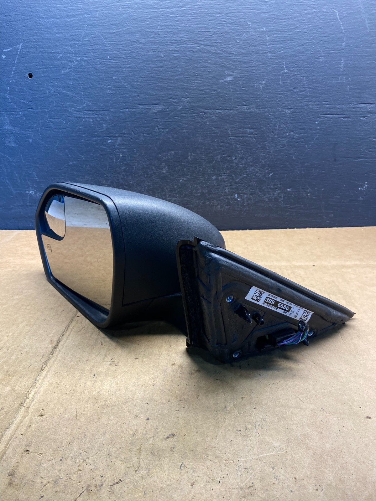 2020 to 2022 Ford Explorer Left Driver LH Side View Door Mirror ad4822 DG9