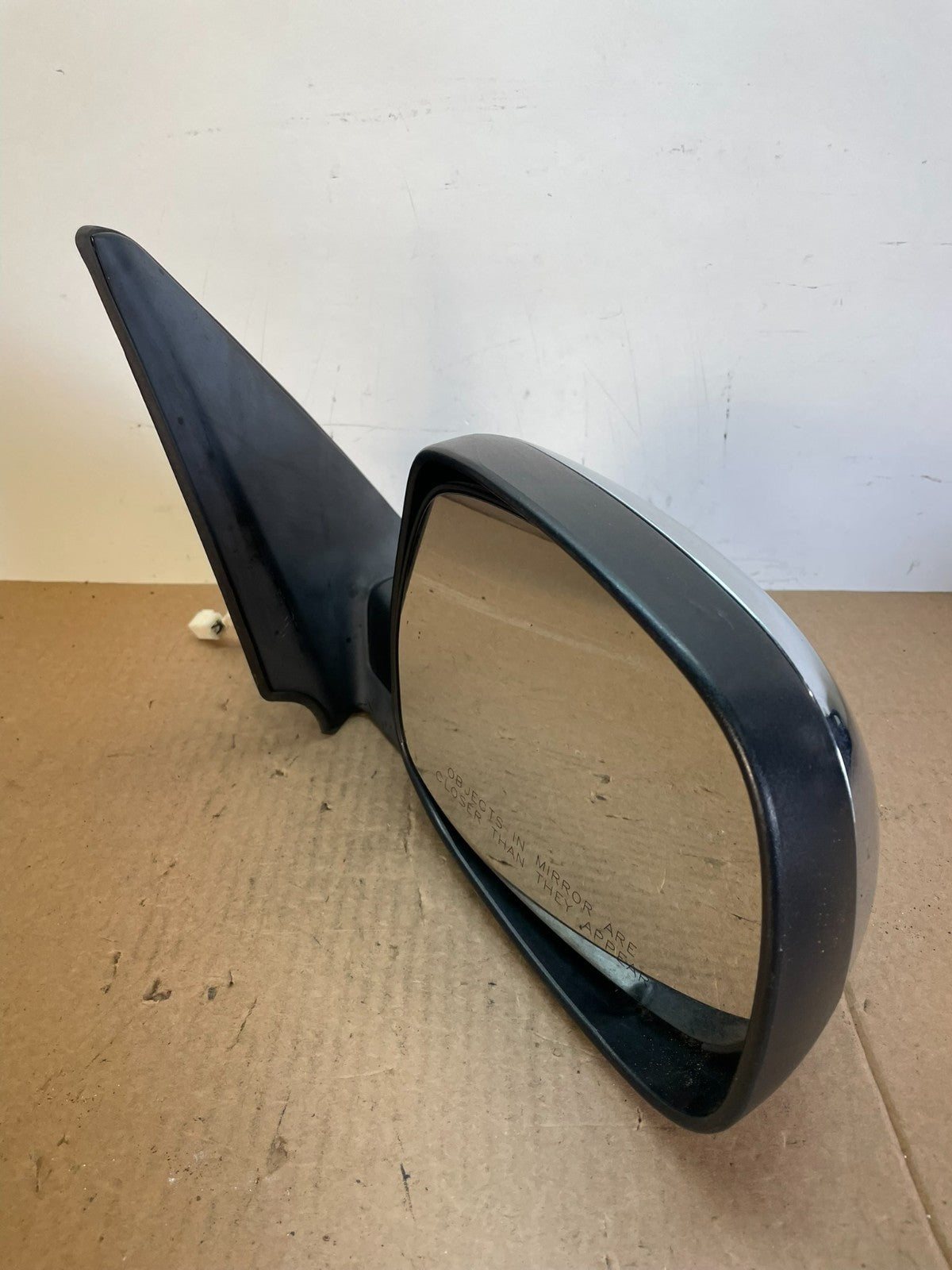 2000 to 2006 Toyota Tundra Right Passenger RH Side Door View Mirror AH6269 DW2