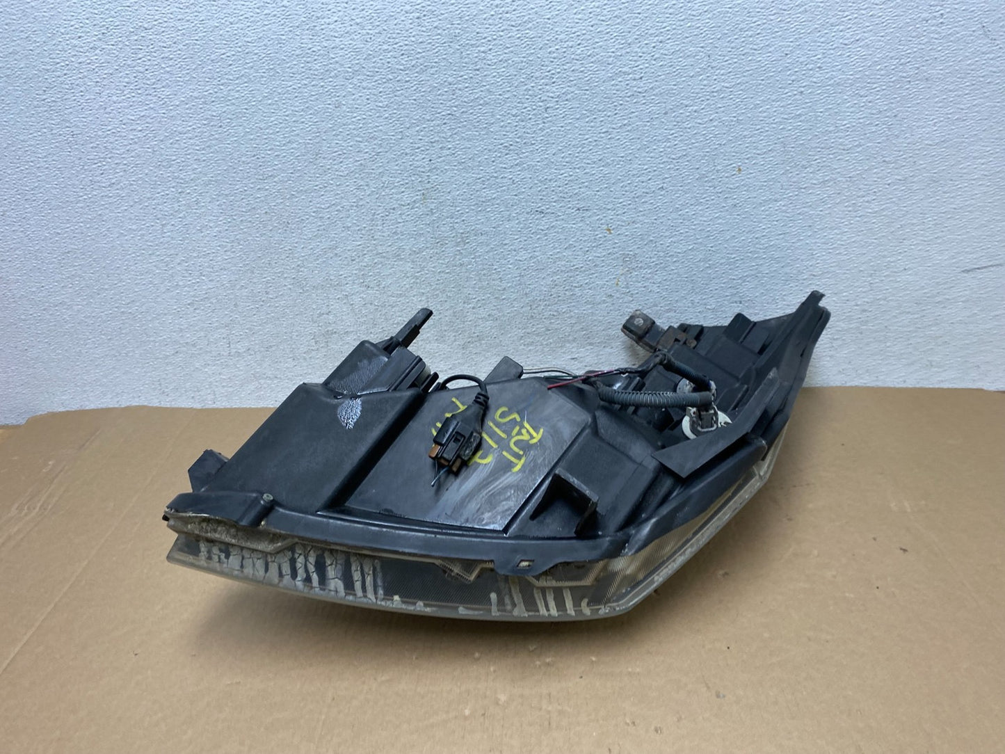 2004 to 2009 Nissan Quest Right Passenger RH Black Headlight AD6418 DW8