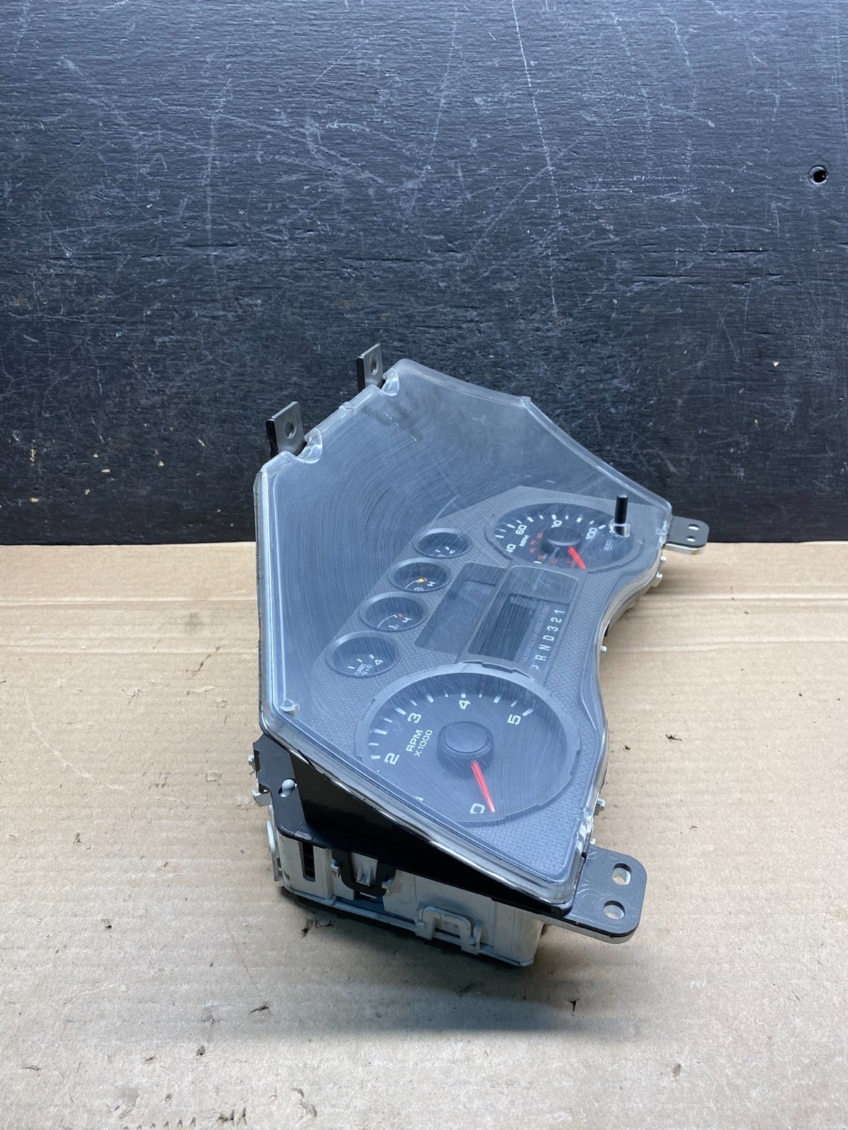 2008 to 2010 Ford F250 SD Super Duty Speedometer Cluster Gauge ah7532 DG1