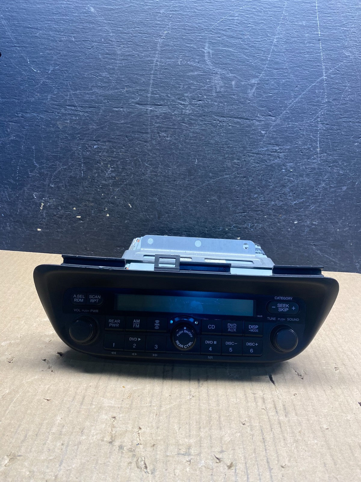 2005 to 2010 Honda Odyssey Am Fm Cd Player Radio Receiver ag3838 DG0