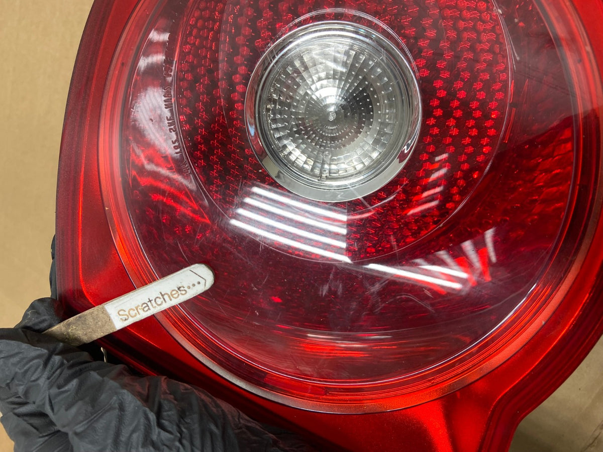 2005 2006 2007 Volkswagen Jetta Right Passenger Rh Side Tail Light AG9134 LK3