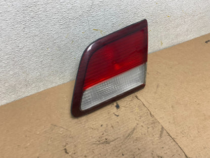 1997 1998 1999 Nissan Maxima Right Passenger RH Inner Tail Light Oem P5143 DW2