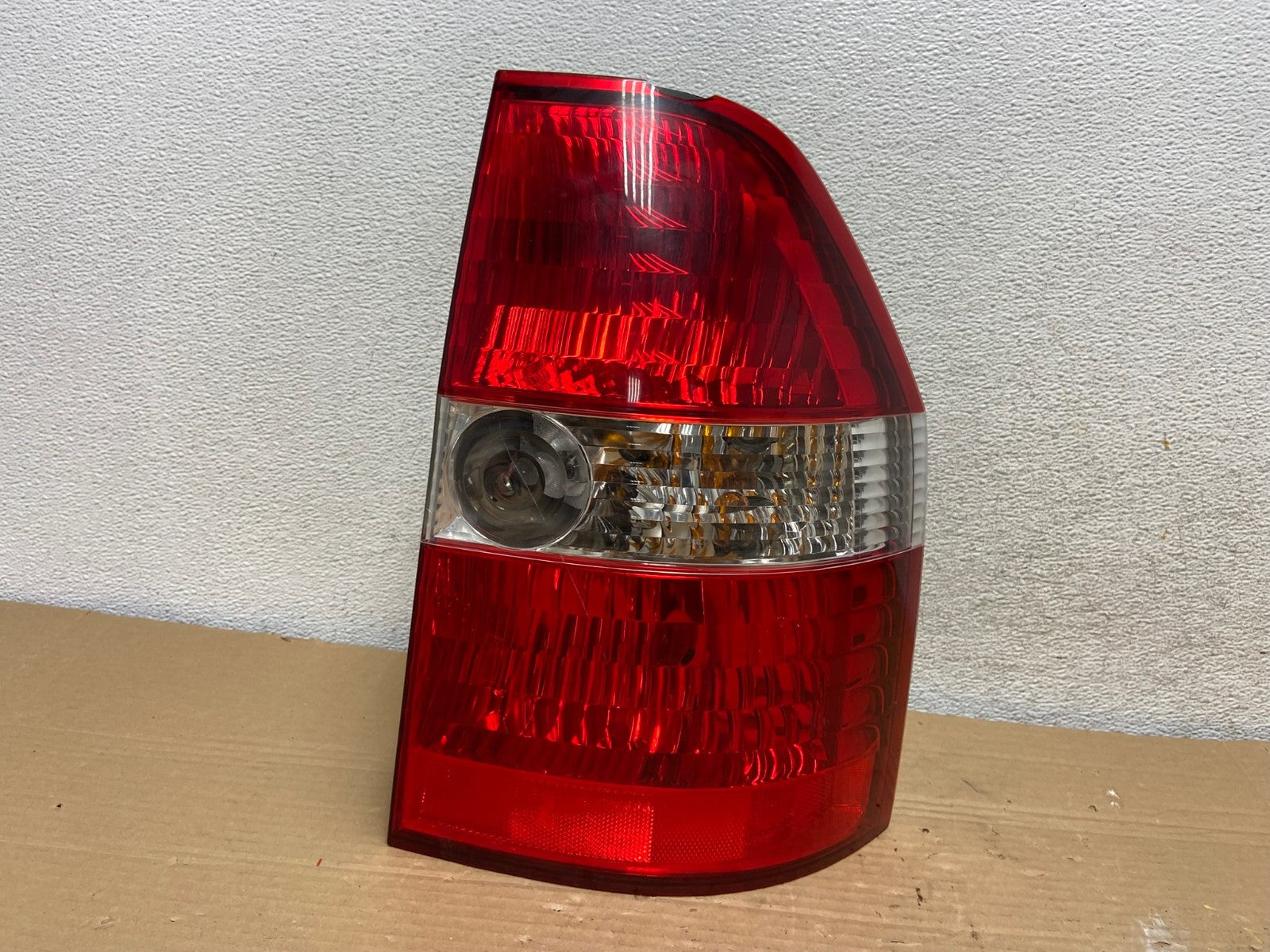 2001 2002 2003 Acura Mdx Right Passenger Rh Side Tail Light AG9038 LK0
