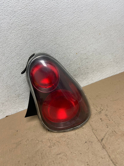 2000 to 2005 Chevrolet Monte Carlo Right Passenger RH Side Tail Light AG5690 LK2