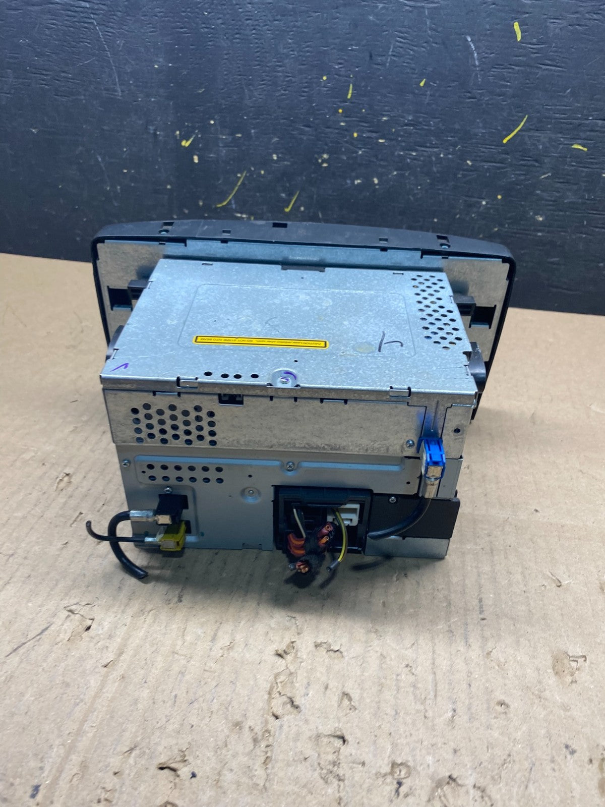2006-2009 Mercedes W251 R350 Head Command Navigation Radio Player t1428 DG3