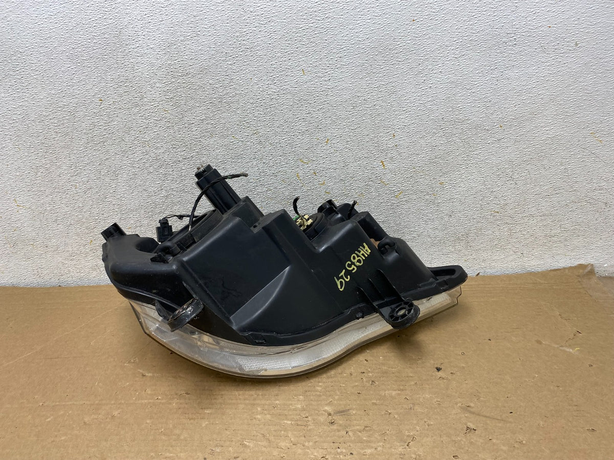2008 to 2016 Chrysler Town and Country Left Driver Lh Side Headlight AH8529 DW6