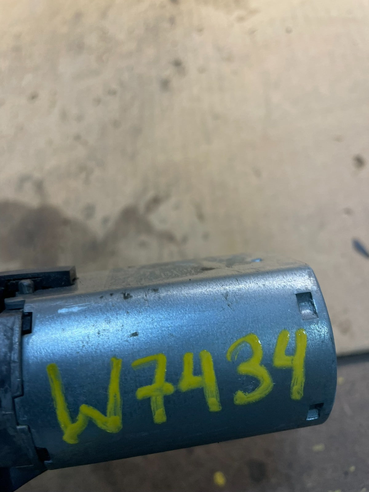 2013 to 2019 Ford Escape Rear Windshield Wiper Motor OEM W7434 PS7