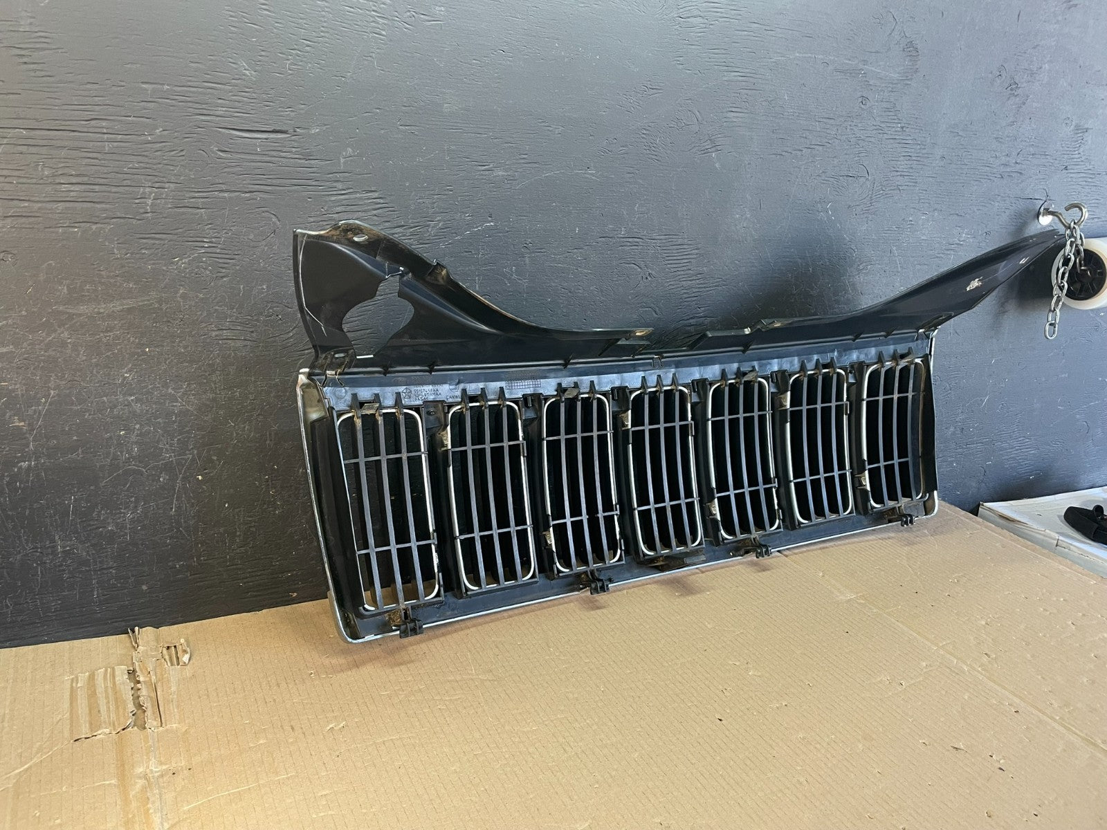 2008 2009 2010 Jeep Grand Cherokee Front Upper Grill Grille ae3587 DG5