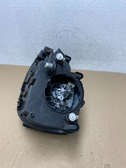 2011 to 2014 Volkswagen Jetta Right Passenger RH Headlight Halogen AE9490 DW4