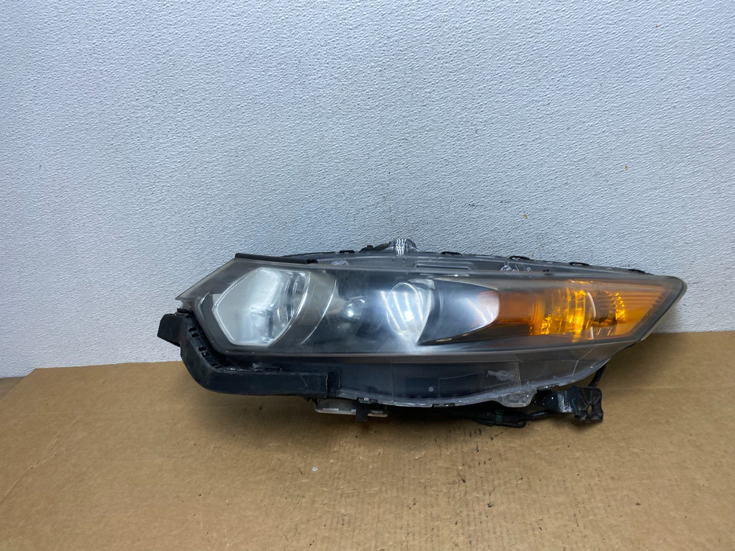 2009-2014 Acura TSX Left Driver LH Xenon HID Headlight AD4637 DW0