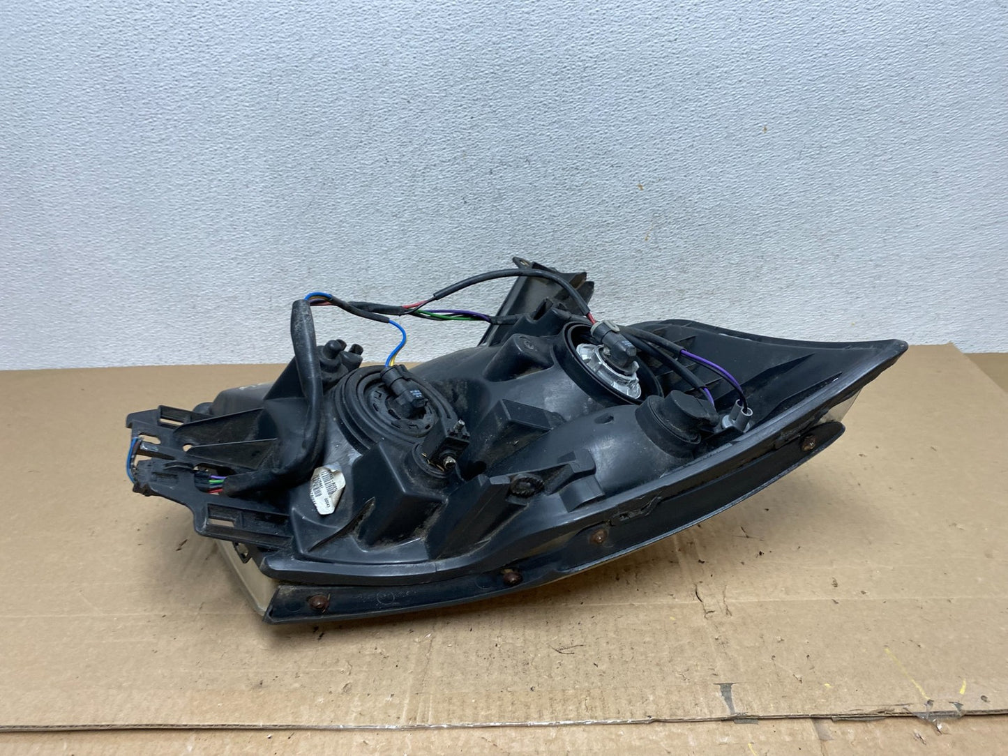 2008 - 2015 Nissan Armada Left Driver LH Headlight Halogen AE6542 DW5