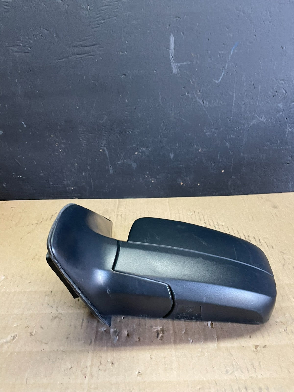2003 to 2009 Kia Sorento Left Driver LH Door Mirror OEM AB7705 MS4