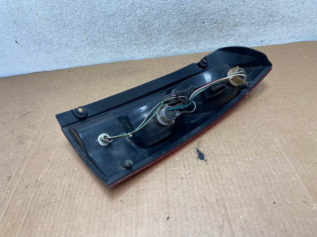 2001 to 2002 Nissan Quest Left Driver Side Tail Light AI8453 LK6