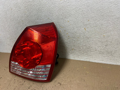 2004 2005 2006 Hyundai Elantra Sedan Right Passenger Tail Light AH6017 LK2
