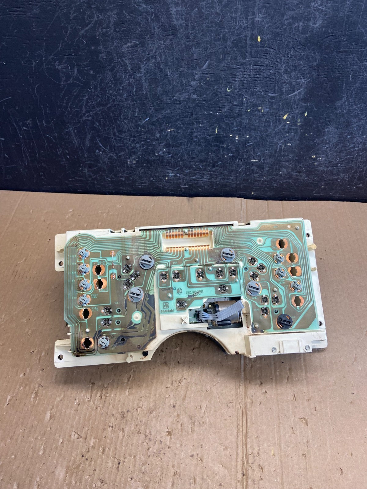 1992-1994 Chevrolet GMC Sierra Silverado Cluster Gauge Speedometer ECM AE4131 DG7