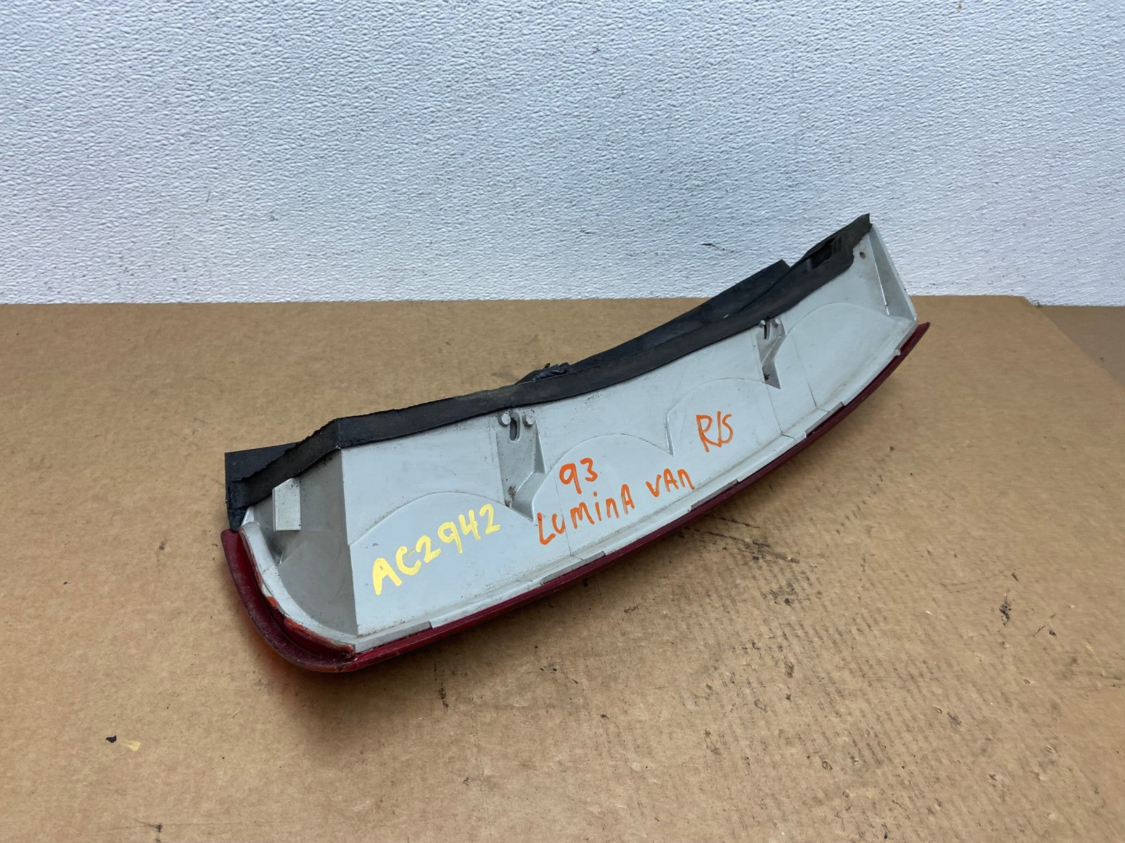 1990-1996 Chevrolet Lumina VAN Right Passenger RH Side Tail Light Oem AC2942 LK4