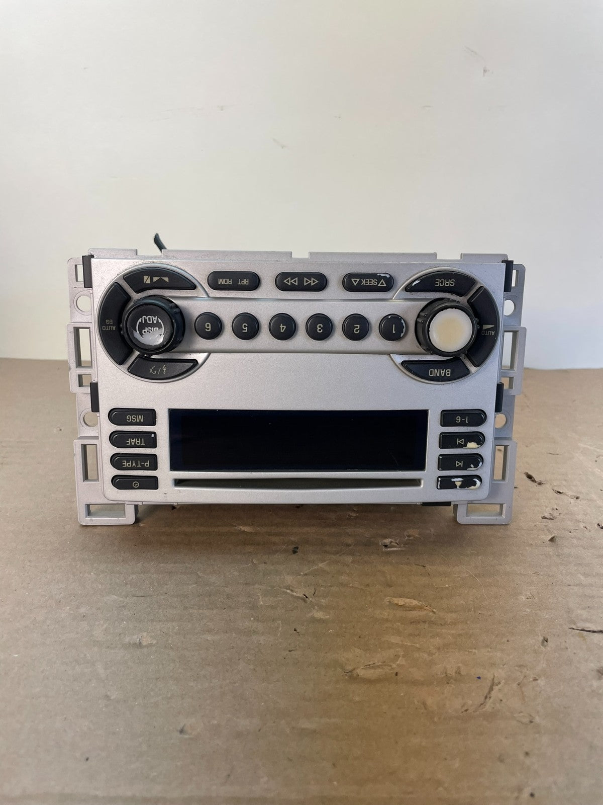 2005 - 2006 Chevy Equinox Cd Radio AM/FM ai0567 DG0