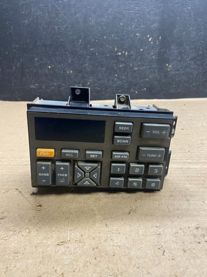 1988 - 1994 Chevrolet GMC C/K Am Fm Radio Head Unit ah5337 DG0