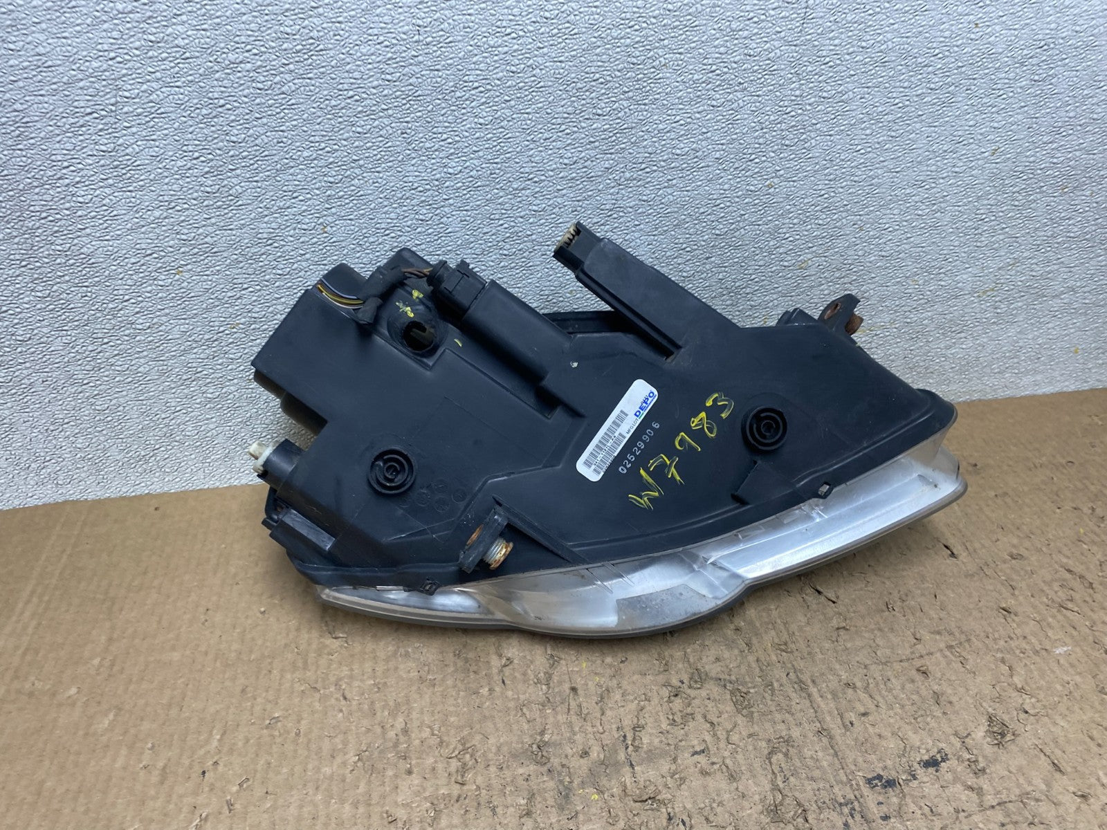 2006 - 2010 Volkswagen Passat Left Driver LH Side Halogen Headlight W7983 DW12