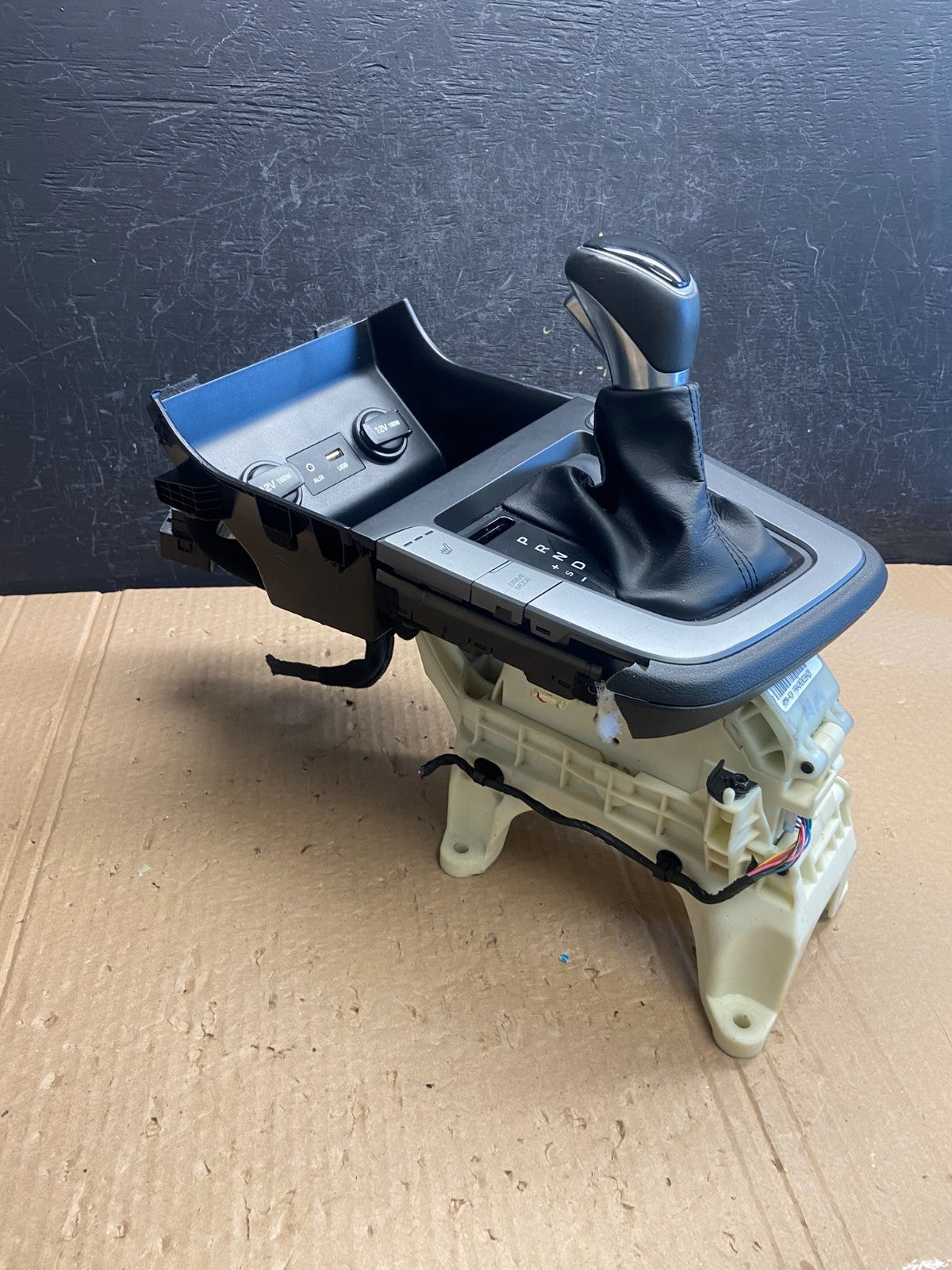 2017 to 2020 Hyundai Elantra Floor Gear Shifter AF6321 DG2