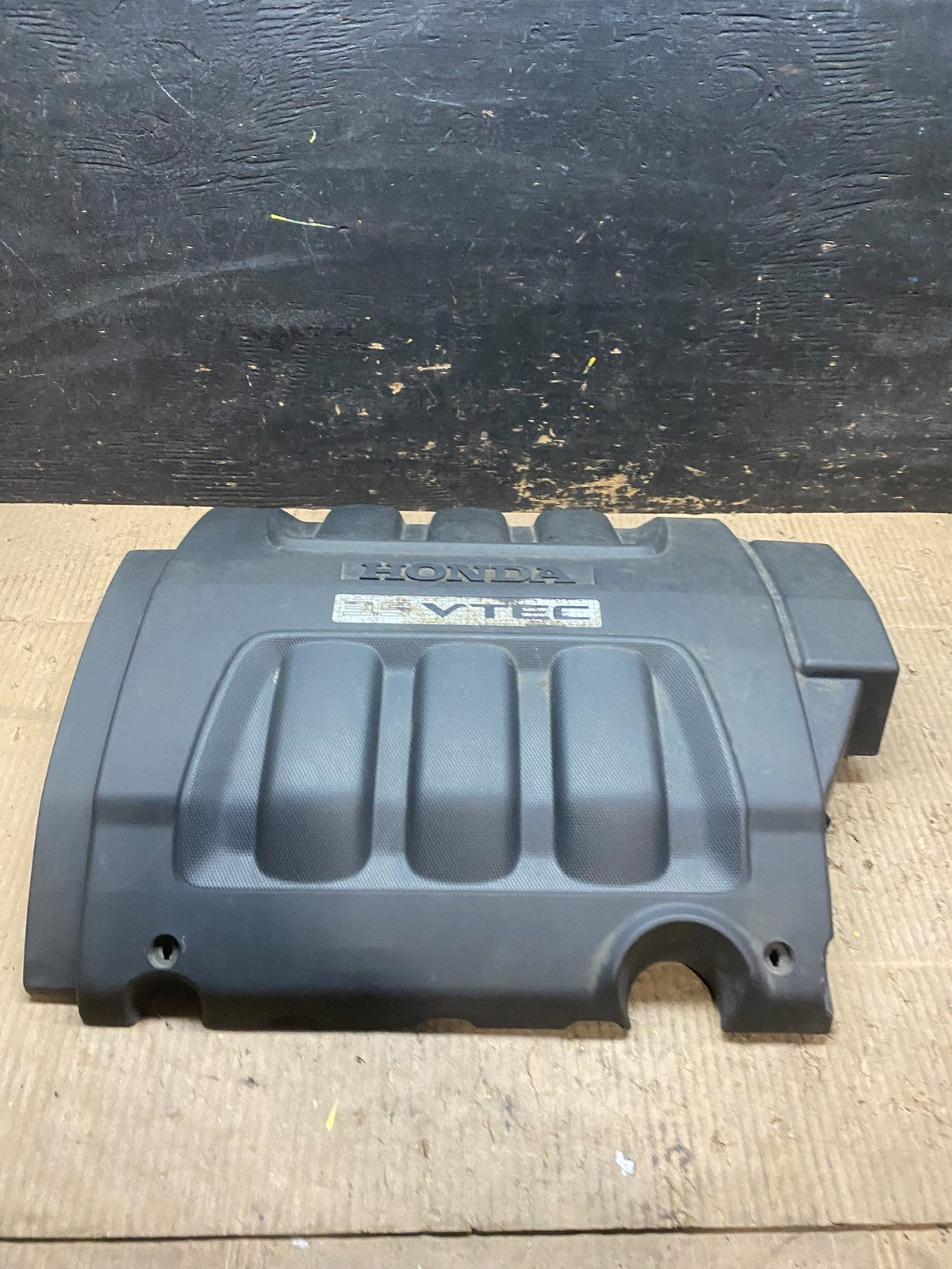 2005 to 2007 Honda Odyssey Black Engine Cover T9892 DG1