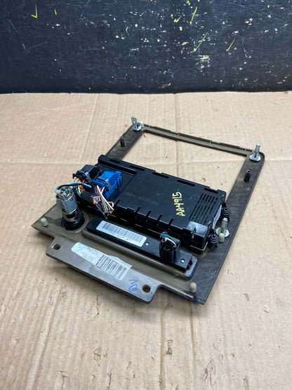2004-2007 Ford Freestar Heater Climate Control Radio Control Bezel aa4915 DG4