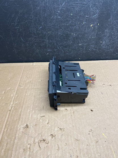 2003 to 2011 Ford Crown Victoria Marquis A/C Heater Climate Control AD2218 DG2