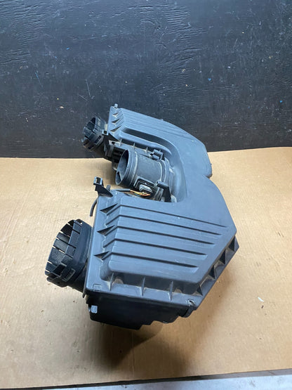 2007 to 2010 BMW E70 X5 N62 Air Intake Cleaner Filter 7548896 H4687 PS2