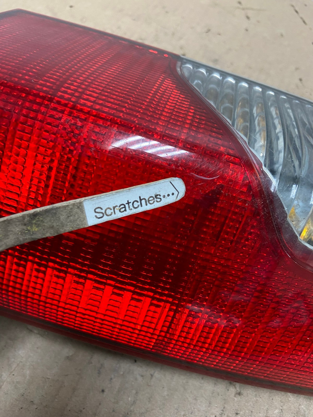 2002 2003 2004 Nissan Xterra Right Passenger RH Side Tail Light AF3272 LK3