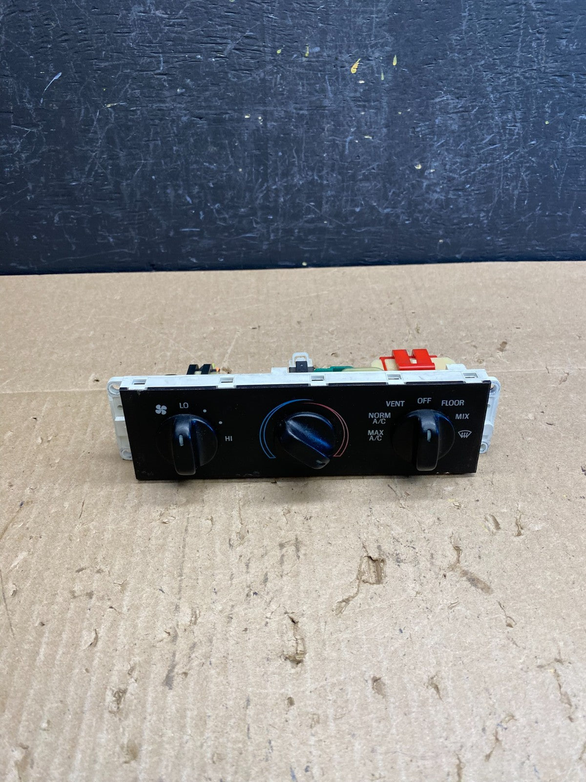 1998 to 2011 Ford Crown Victoria Marquis A/C Heater Climate Control AC6751 DG0