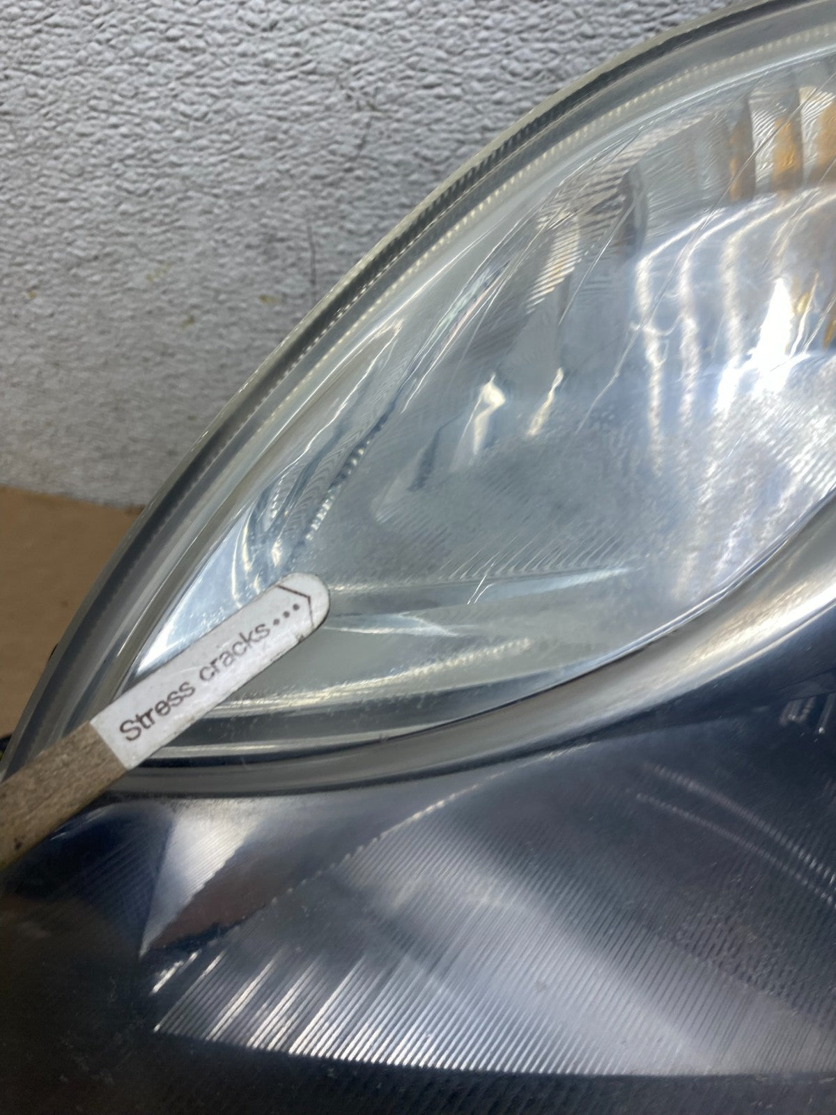 2010-2012 Nissan Sentra Halogen Left Driver LH Black Headlight Q9091 DW4